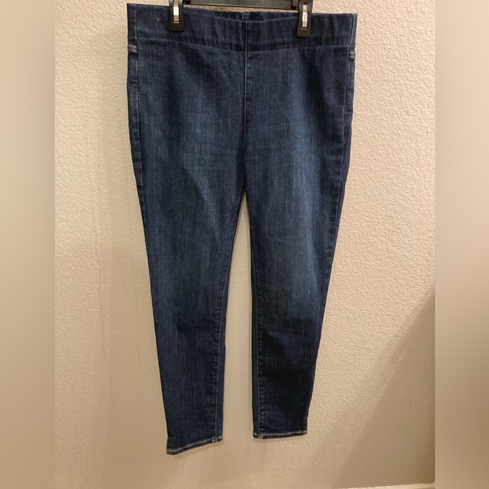 NYDJ pull on, slim leg, Deep Indigo Jeans, size petite large